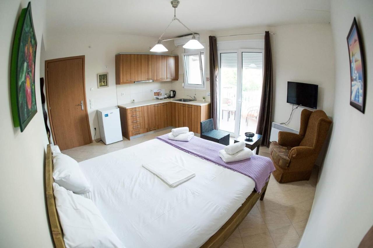Agrelia Appartement Buitenkant foto